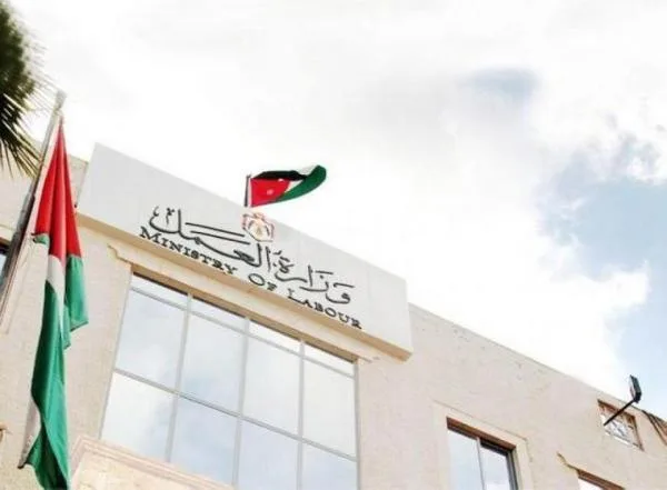 ضبط 39 عاملا وافدا مخالفا في ماركا وسحاب