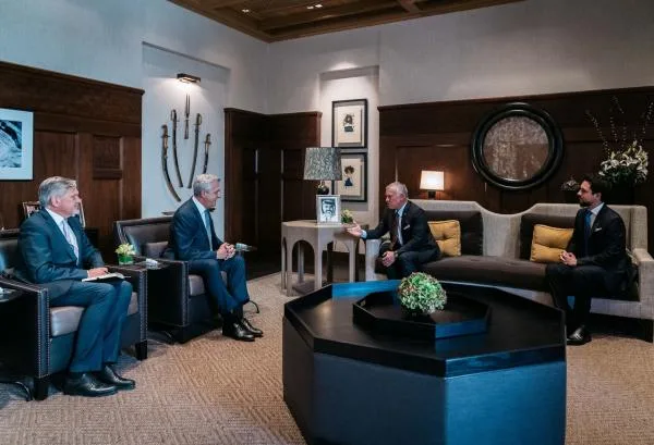 الملك لمفوض الامم المتحدة: ضرورة تحمل المجتمع الدولي مسؤولياته تجاه مستضيفي اللاجئين