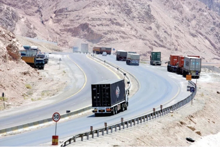 ارتفاع حجم البضائع المصدرة برا 17%