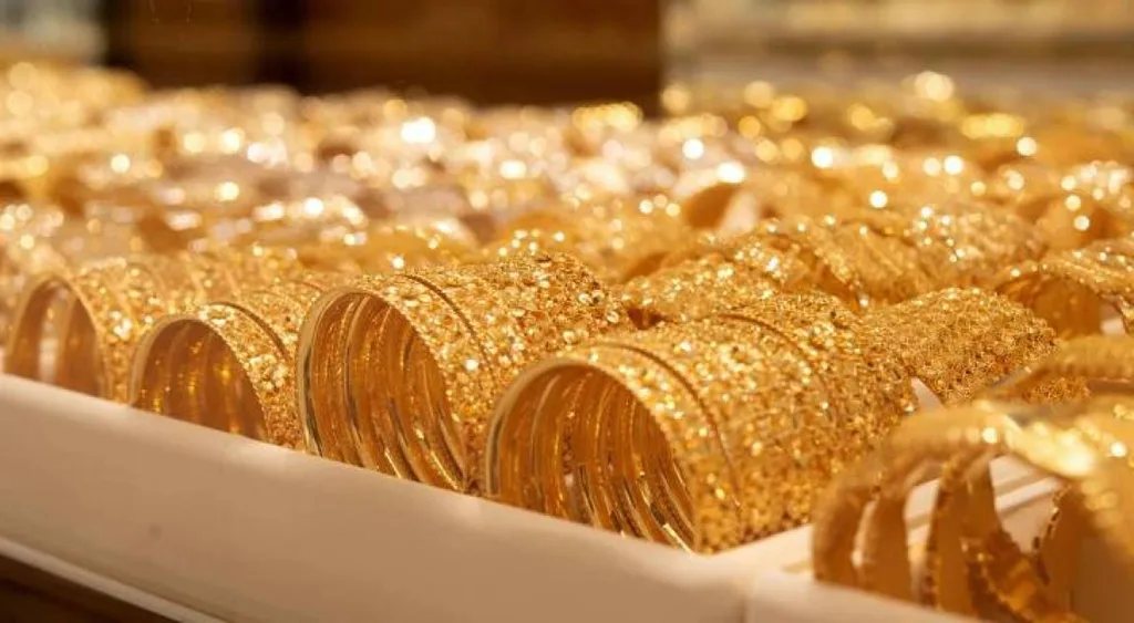 انخفاض أسعار الذهب محليا إلى 89.70 دينارا للغرام