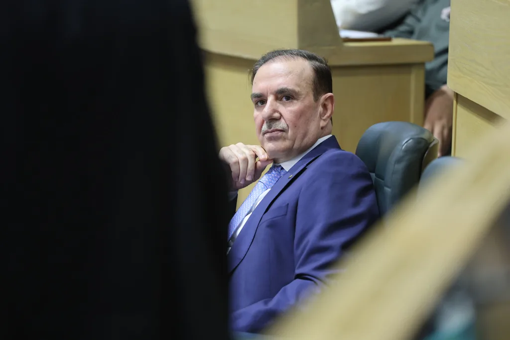 الزعبي: نريد رئيساً يحفظ هيبة المجلس ويحمي حق النائب