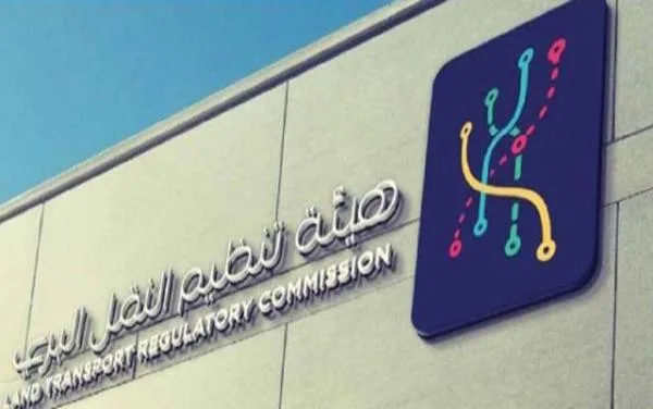 النقل البري توصي برفع السعة المقعدية لوسائط النقل العام