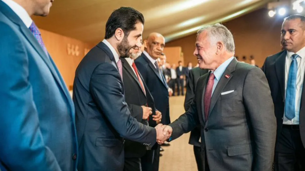 الملك يلتقي رؤساء بلديات ومجالس محافظات في قصر رغدان