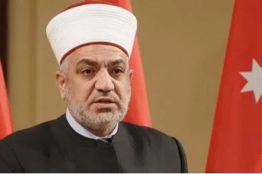 الخلايلة : يرفض التواصل مع الإعلام و يغلق الهاتف في وجه الزميلة ميلودي
