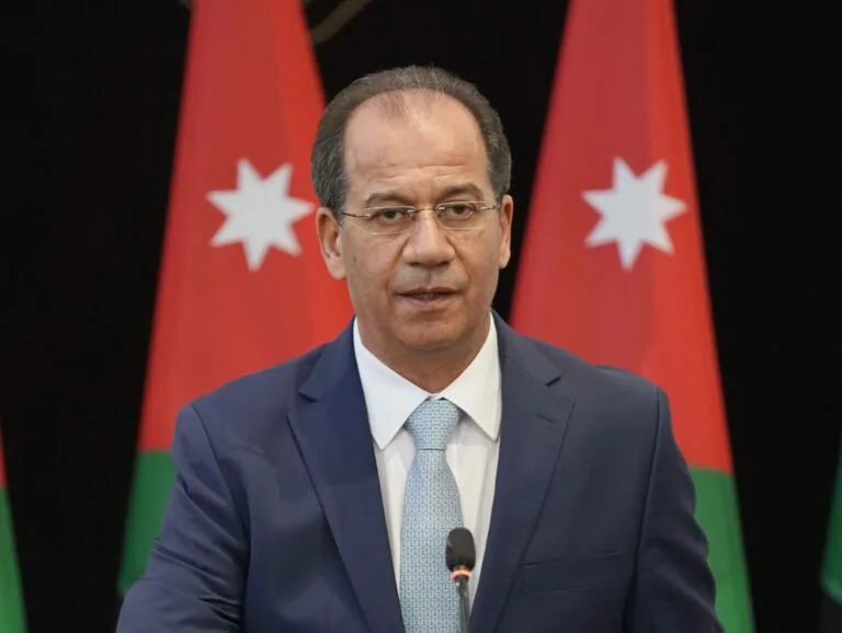 الشبول يهنئ بفوز نقيب واعضاء نقابة الصحفيين