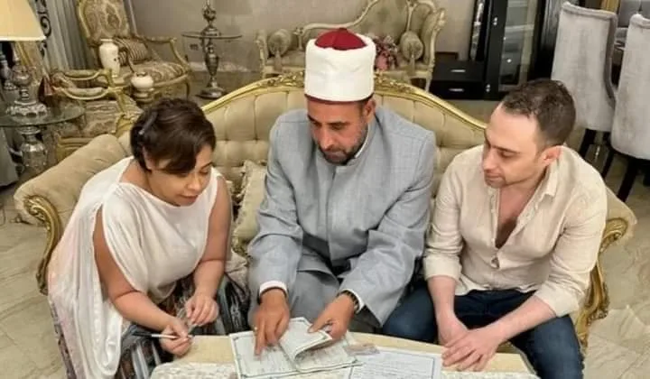 شيرين عبد الوهاب تعلن عودتها لزوجها السابق حسام حبيب