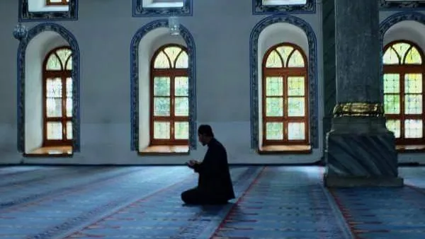 وفاة شاب افرج عنه محافظ البلقاء قبل فترة  بشرطالالتزام بصلاة الفجر 