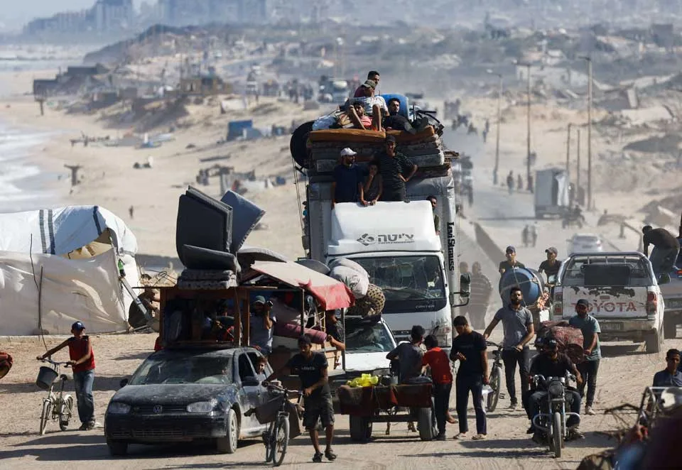 حكومة غزة تحذر من تفاقم أزمة النازحين جنوب القطاع