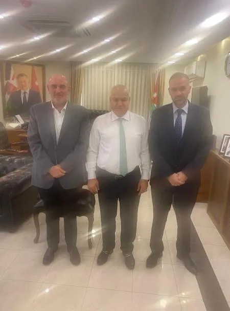 البكار يبحث مع الحاج نقص العمالة الزراعية في قطاع مربي الأبقار