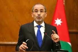 الصفدي وأمين عام التعاون الخليجي يبحثان أولويات التعاون